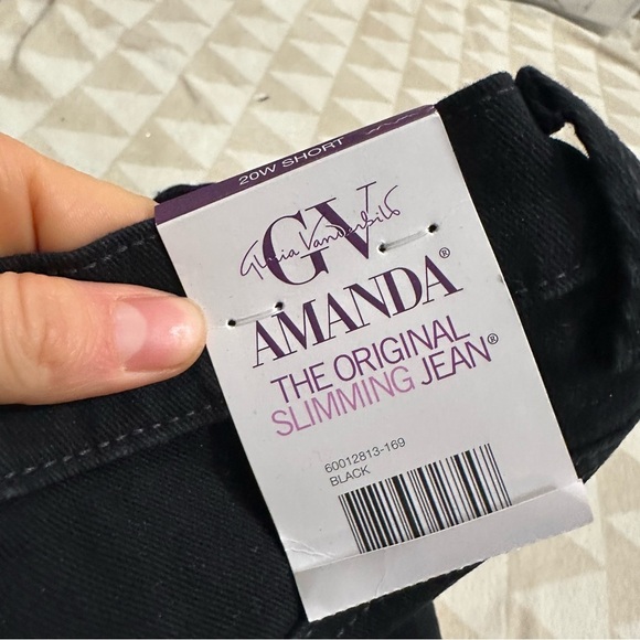 Gloria Vanderbilt
Women's Amanda Classic Straight Jeans - Picture 5 of 5